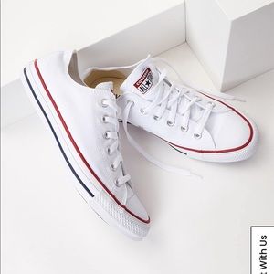 White converse low tops